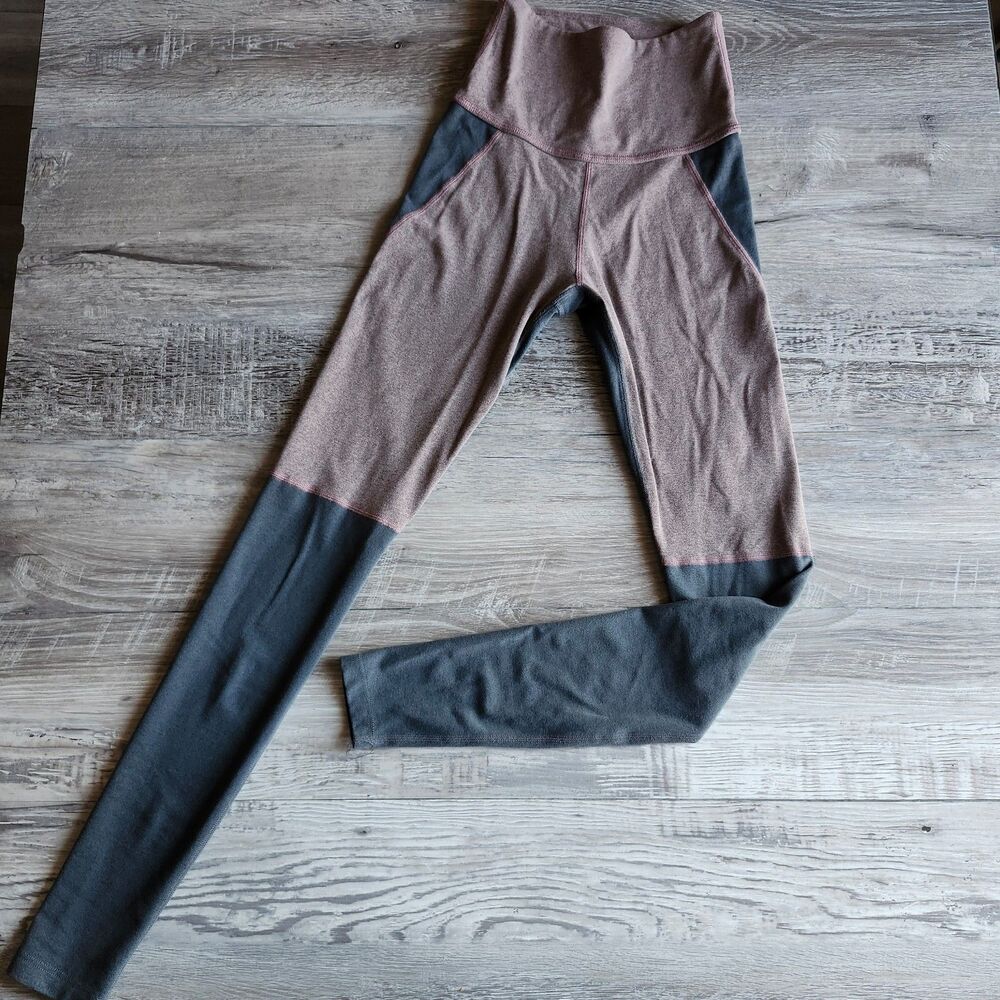 (XS) Beyond Yoga leggings
